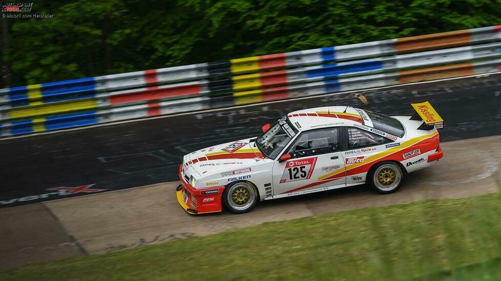 Opel Manta B auf dem Nürburgring