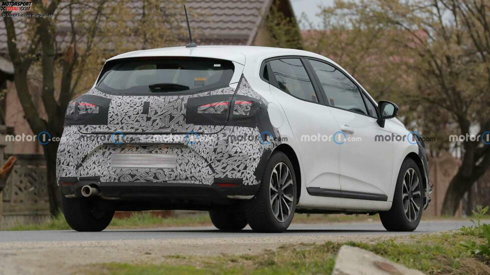 Renault Clio (2023) mit Facelift als Erlkönig