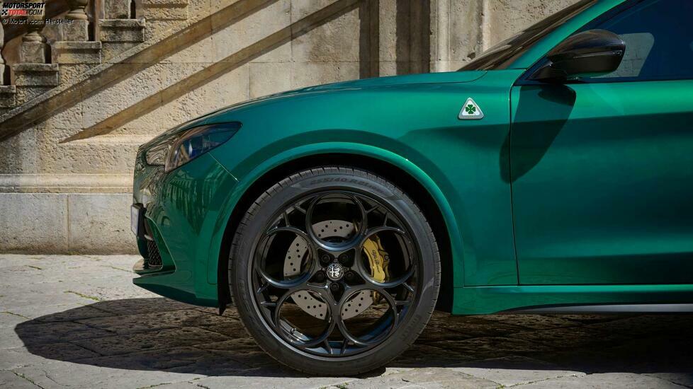 Alfa Romeo Stelvio Quadrifoglio 100° Anniversario