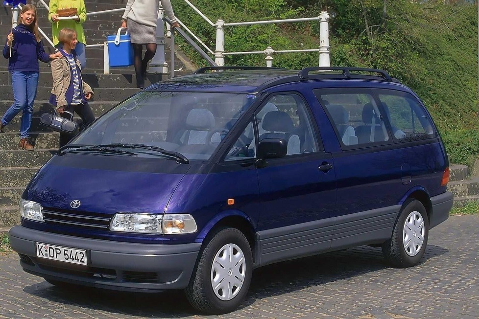 Er war der einzige Van, den es serienmäßig mit Mittelmotor gab ...