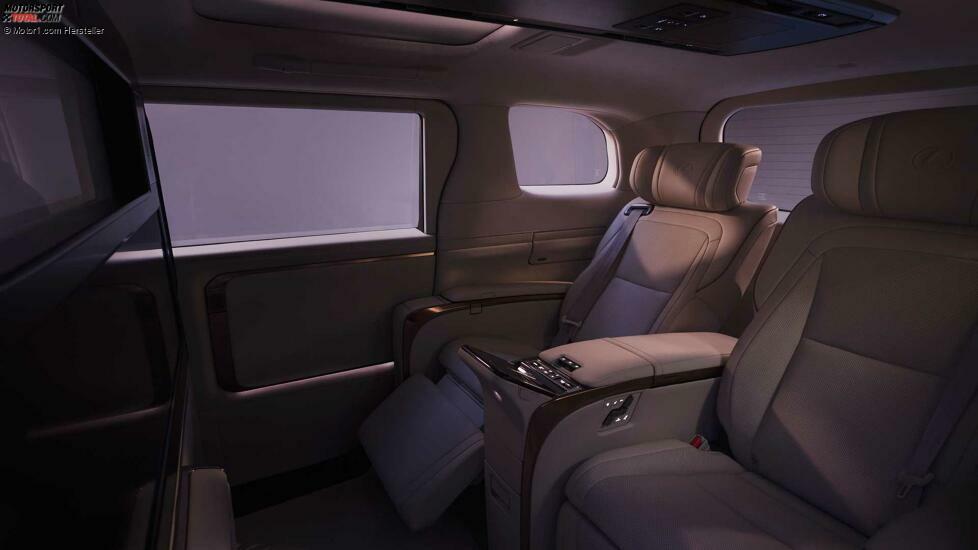 2024 Lexus LM