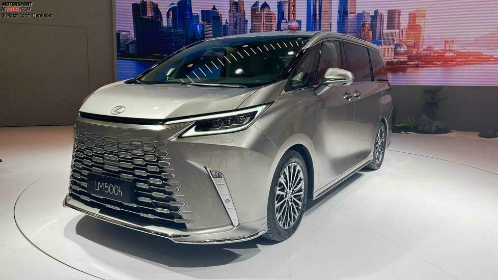 2024 Lexus LM