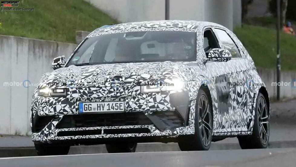 Hyundai Ioniq 5 N als Erlkönig auf der Rennstrecke