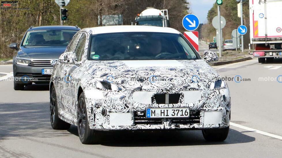 BMW 1er (2023) als Erlkönig