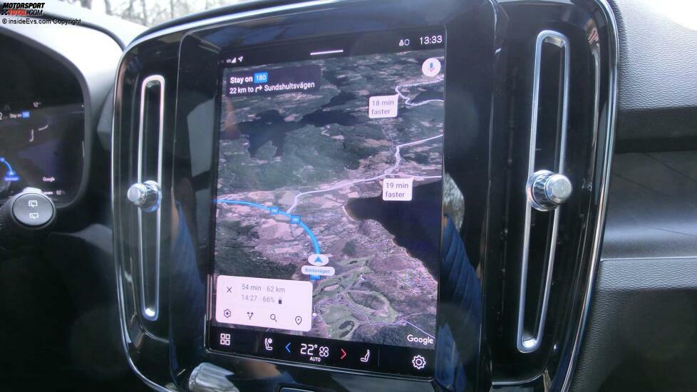 Volvo XC40 Pure Electric: Schicke Google-Earth-Darstellung der Navi-Karten
