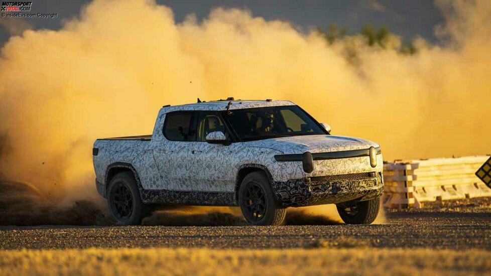Rivian R1T ©2020 Larry Chen