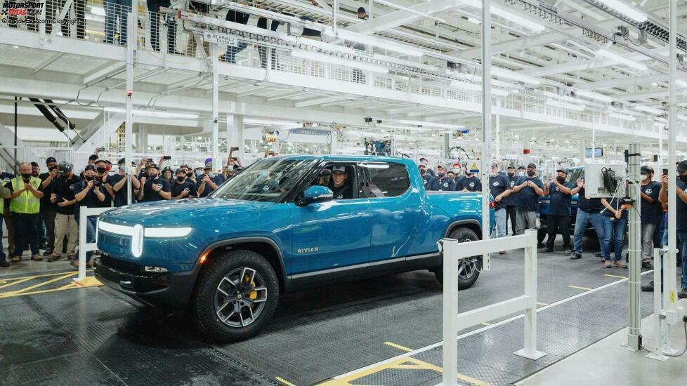 Erster Rivian R1T rollt vom Band (September 2021)