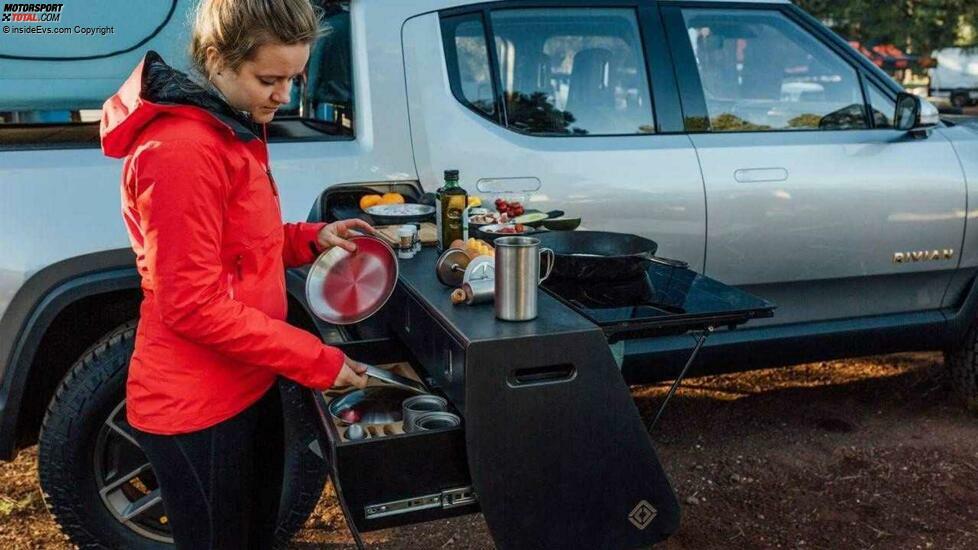Rivian R1T Camp Küche