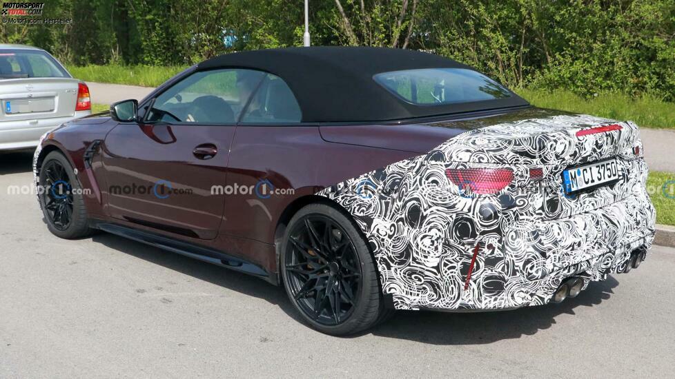 BMW M4 Cabrio (2023) mit Facelift als Erlkönig