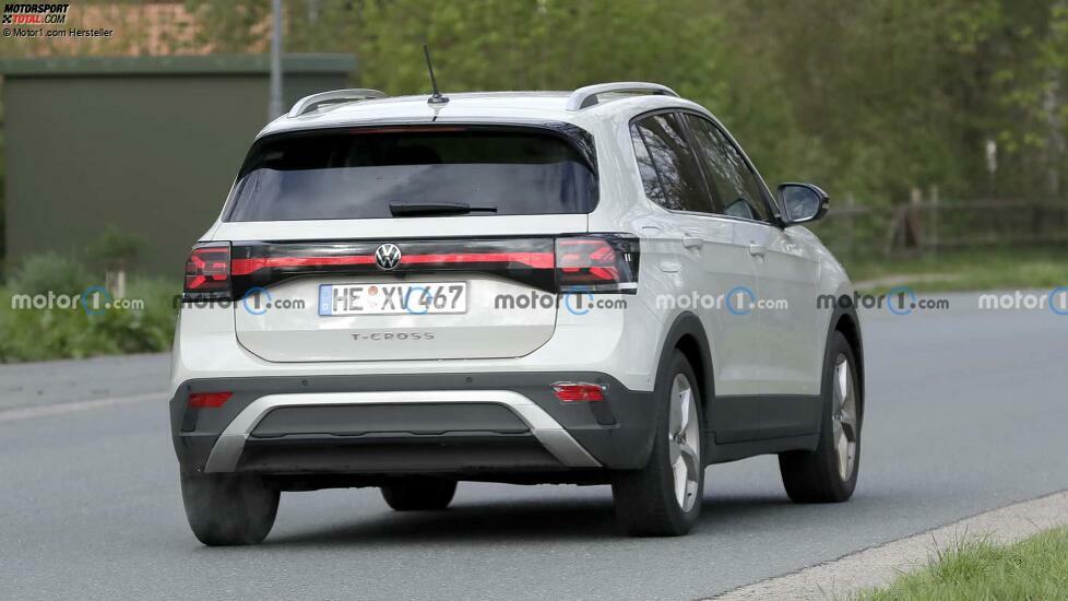 VW T-Cross (2023) auf neuen Erlkönigaufnahmen