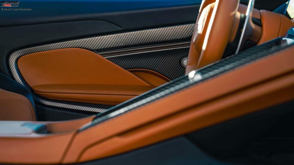 Aston Martin DB12 (2023)