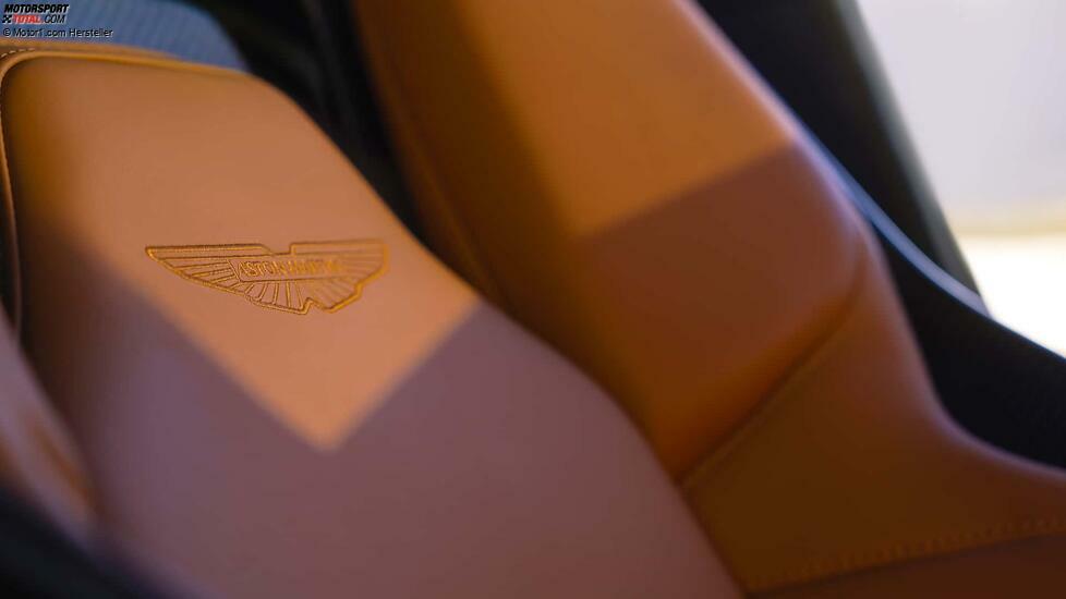 Aston Martin DB12 (2023)