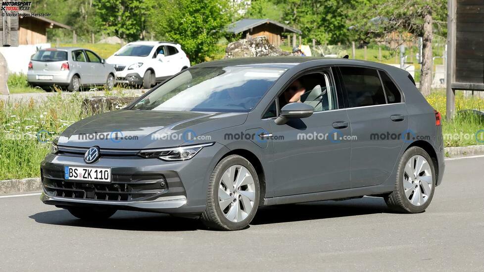 VW Golf 8 Facelift (2024) auf Erlkönigfotos