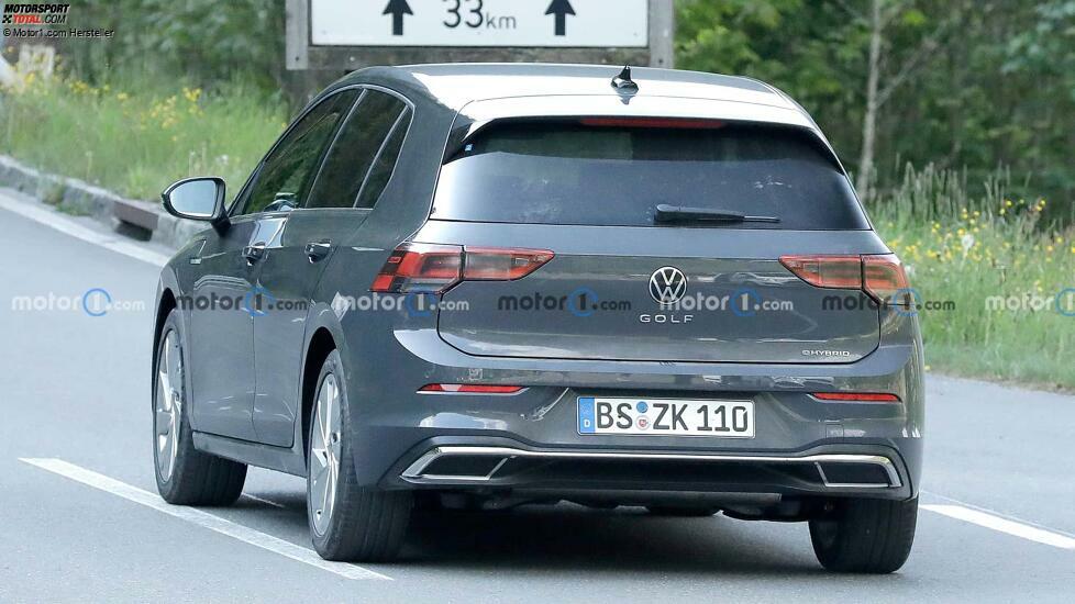 VW Golf 8 Facelift (2024) auf Erlkönigfotos