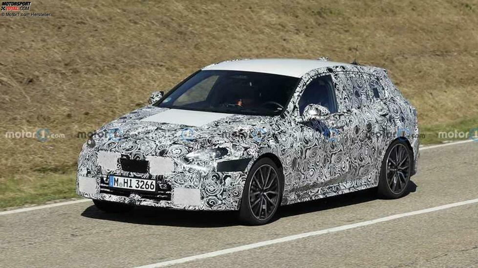 BMW M135i Facelift auf neuen Erlkönigbildern