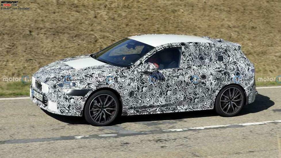 BMW M135i Facelift auf neuen Erlkönigbildern