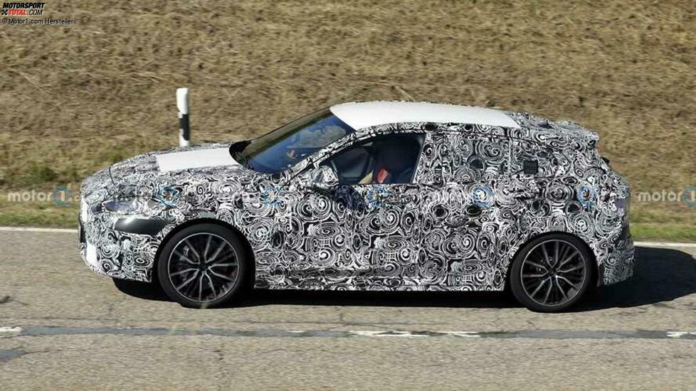 BMW M135i Facelift auf neuen Erlkönigbildern