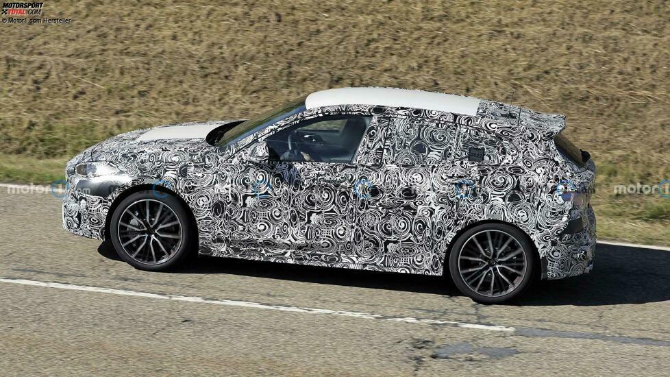 BMW M135i Facelift auf neuen Erlkönigbildern