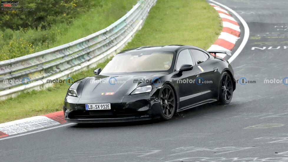 Porsche Taycan Turbo GT (2023) auf neuen Erlkönig-Aufnahmen