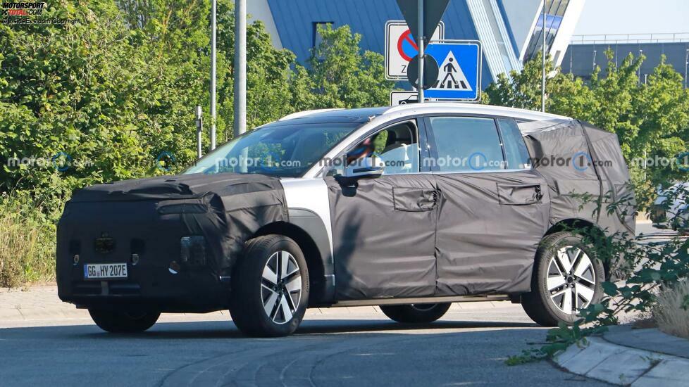 Hyundai Ioniq 7 (2023) als Erlkönig