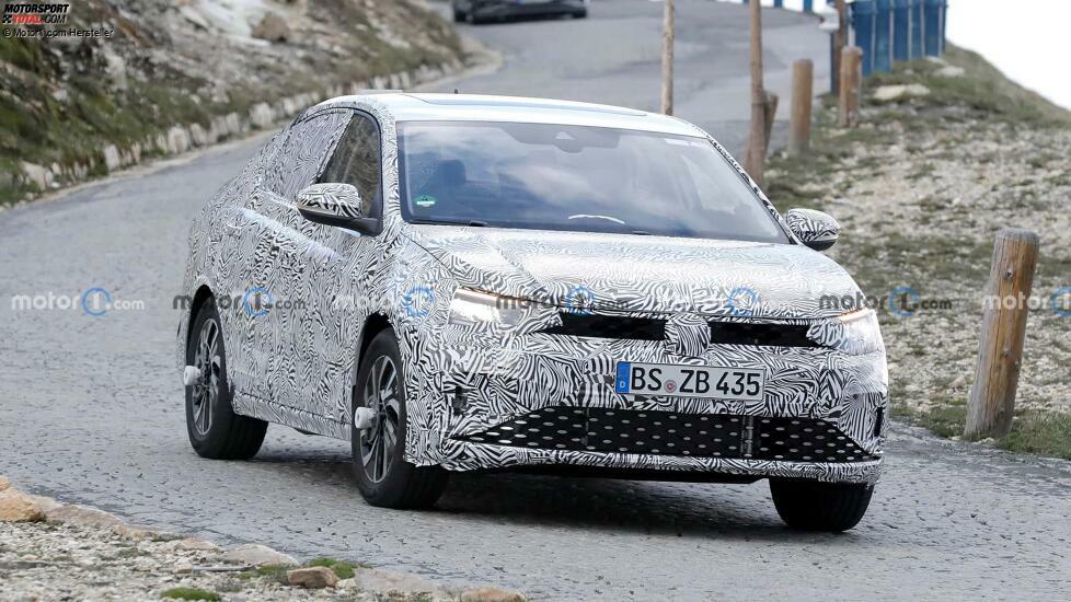 VW Jetta (USA) oder VW Sagitar (China) als Erlkönig