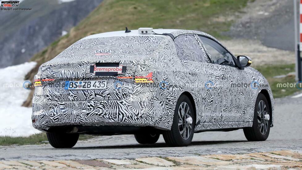 VW Jetta (USA) oder VW Sagitar (China) als Erlkönig
