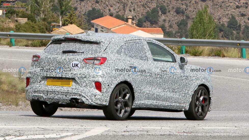Ford Puma ST (2024) als Erlkönig