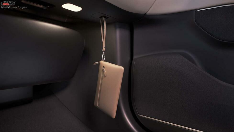 Nio EL6 (2023): Haken für die Befestigung von Taschen