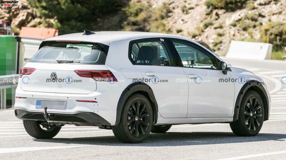 Zweite Generation VW T-Roc als Versuchsträger in Golf-Optik