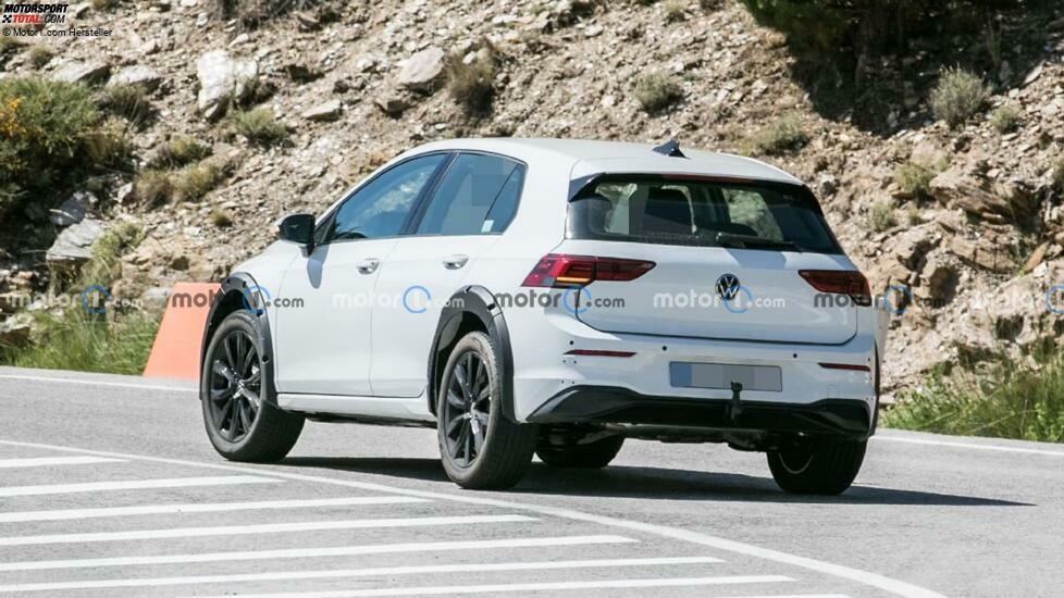 Zweite Generation VW T-Roc als Versuchsträger in Golf-Optik