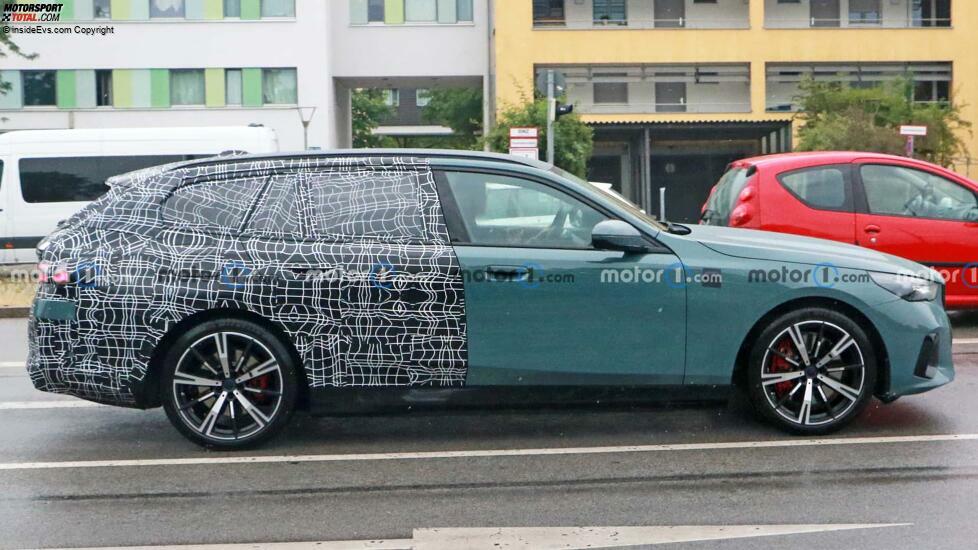 BMW i5 Touring als Erlkönig
