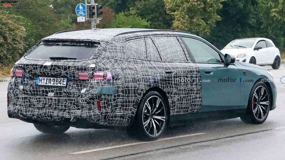 BMW i5 Touring als Erlkönig