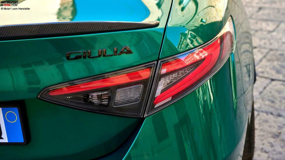 Alfa Romeo Giulia Quadrifoglio 100° Anniversario