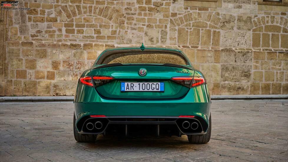 Alfa Romeo Giulia Quadrifoglio 100° Anniversario