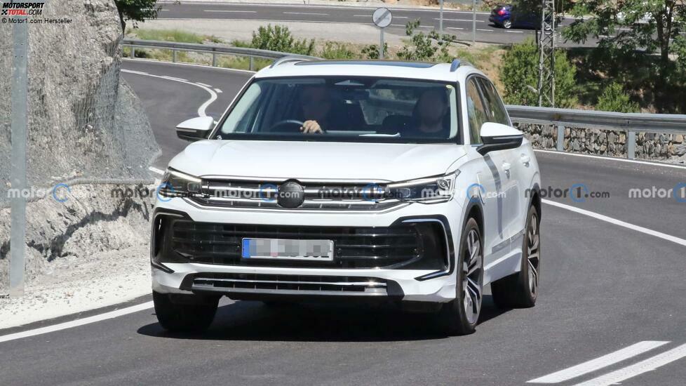 VW Tiguan eHybrid (2023) als Erlkönig
