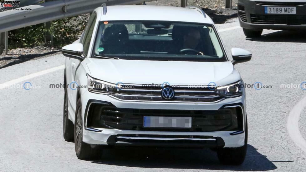 VW Tiguan eHybrid (2023) als Erlkönig