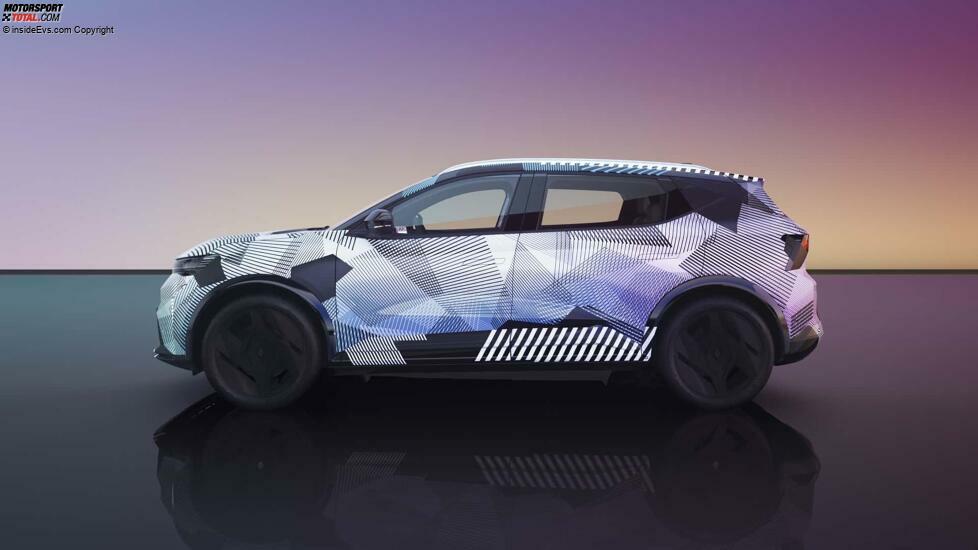Renault Scenic E-Tech Electric mit Tarnfolie (Studioaufnahme)