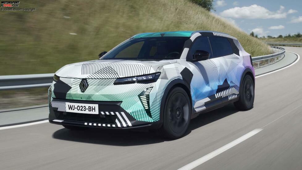 Renault Scenic E-Tech Electric mit Tarnfolie als offizieller Erlkönig