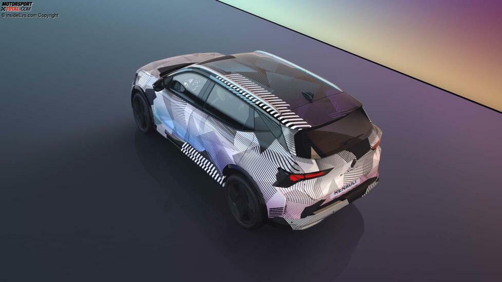 Renault Scenic E-Tech Electric mit Tarnfolie (Studioaufnahme)