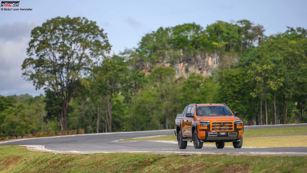 2024 Mitsubishi Triton//L 200