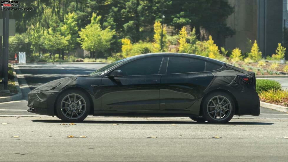 Tesla Model 3 Project Highland auf hochauflösenden Erlkönigaufnahmen
