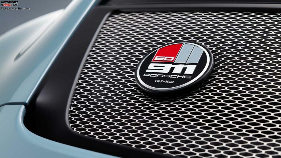 Porsche 911 S/T (2023)