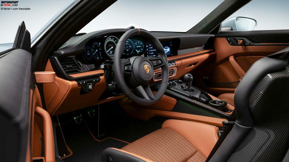 Porsche 911 S/T (2023)