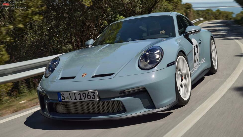Porsche 911 S/T (2023)
