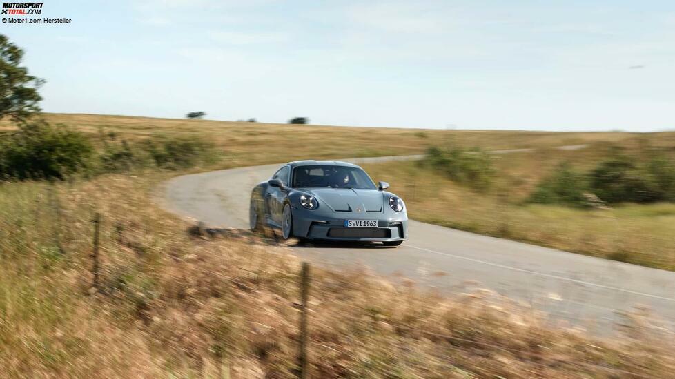 Porsche 911 S/T (2023)
