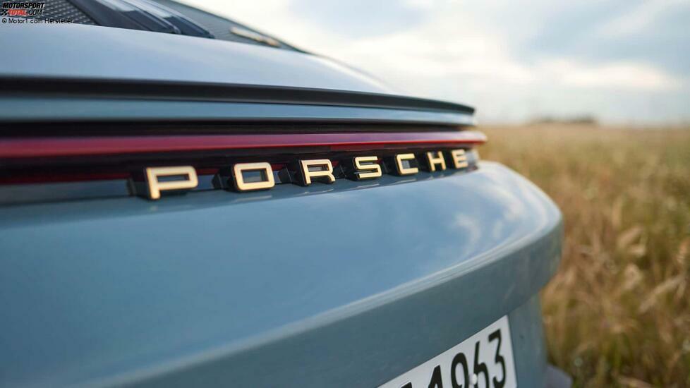 Porsche 911 S/T (2023)