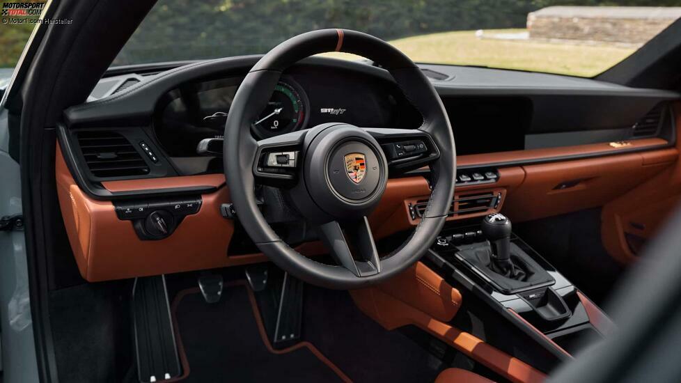 Porsche 911 S/T (2023)