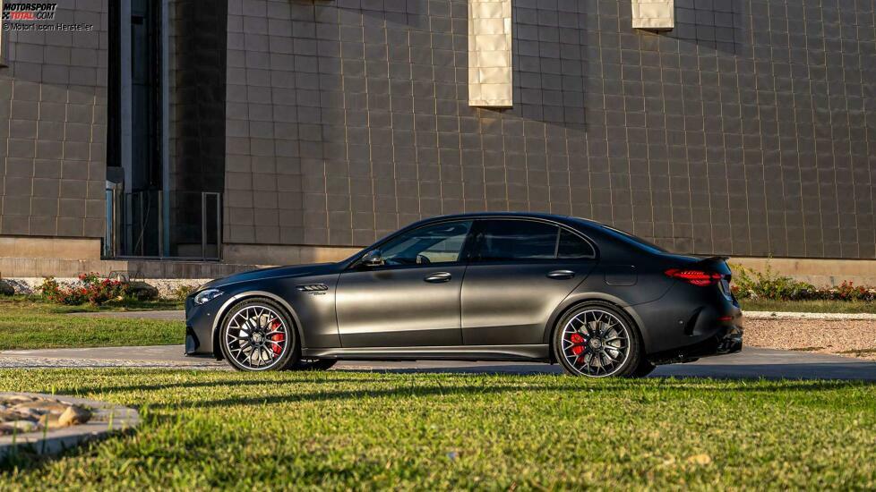 Mercedes-AMG C63 S E-Performance 2024 Exterieur