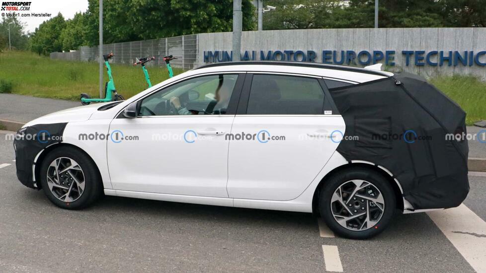 Hyundai i30 Kombi (2024) als Erlkönig