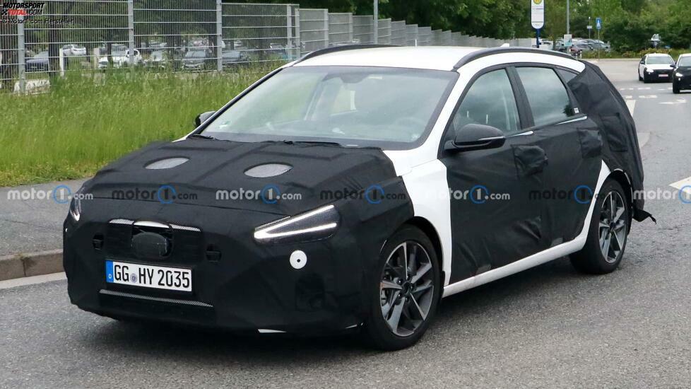 Hyundai i30 Kombi (2024) als Erlkönig